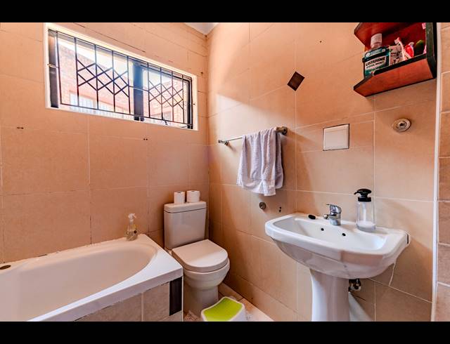 3 BEDROOM HOUSE FOR SALE IN MORNINGSIDE